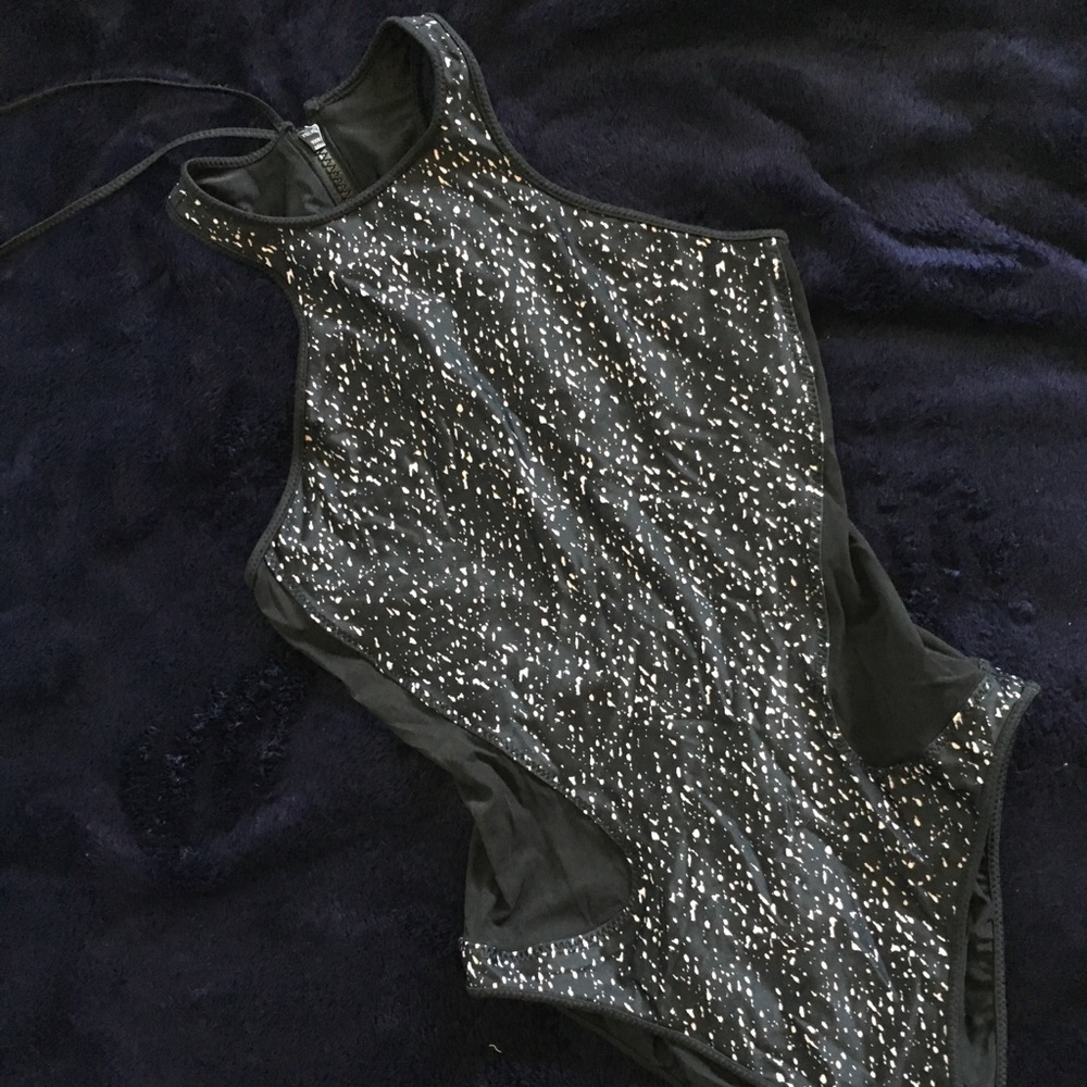 REVERSIBLE lululemon one-piece